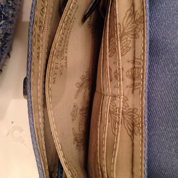 MY FLAT IN LONDON BLUE CROSSBODY BAG patent leather bow accent MFIL - Picture 3 of 7